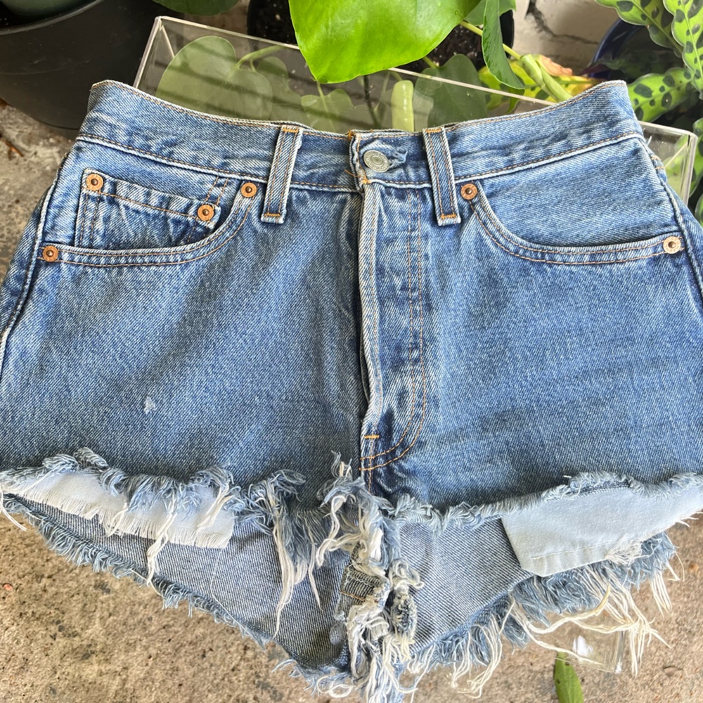 Super Cute 501 Levi’s Shorts